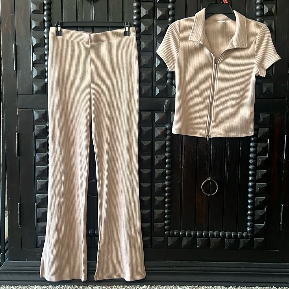 NEW Y2K Style Set, Ribbed, Split Flare Pant, Short Sleeve Collared 2 Way Zip Top
